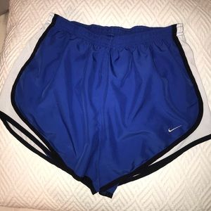 Nike tempo running shorts M